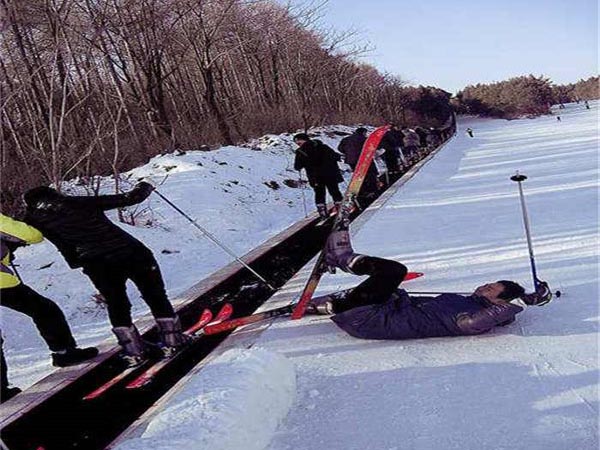 滑雪場魔毯價格